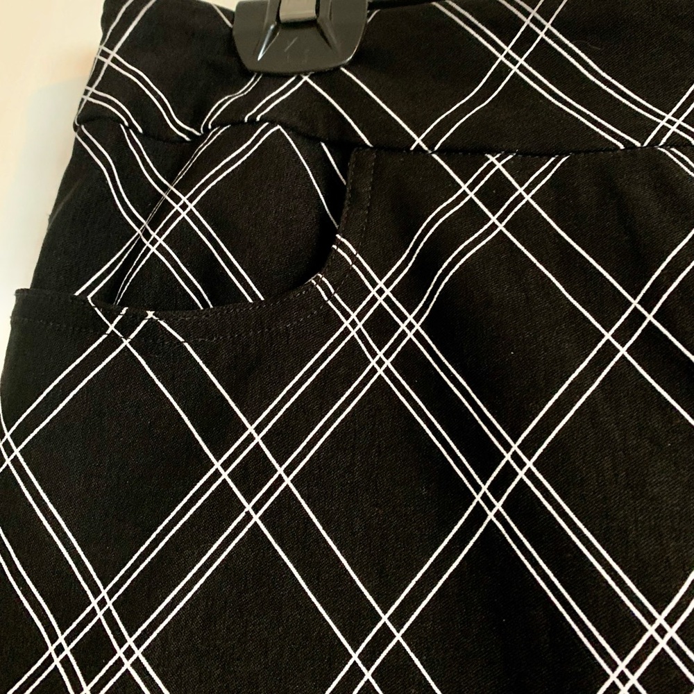 SLIM-SATION Golf skort - Picture 4 of 6